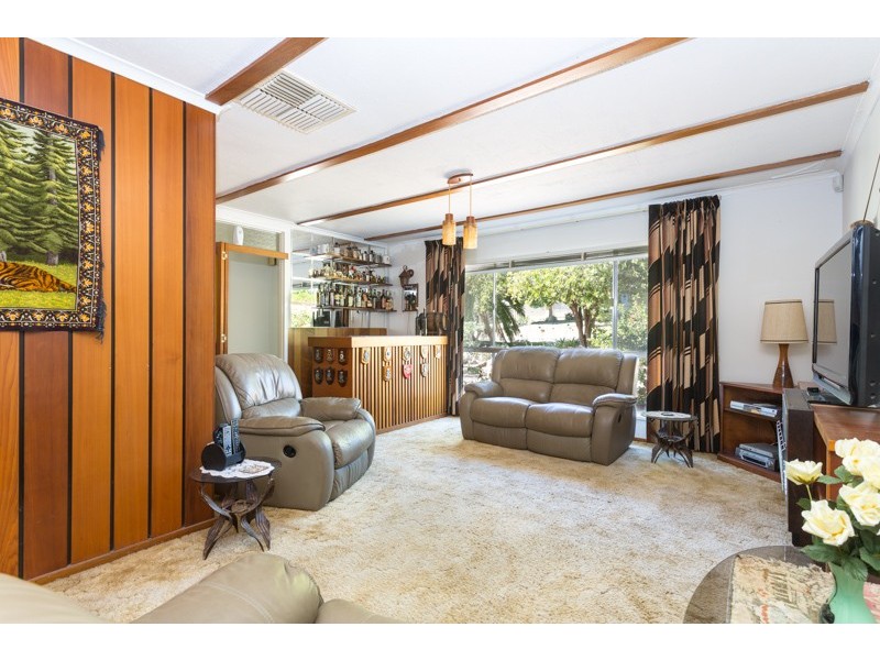 4 Clarence Drive, Athelstone SA 5076