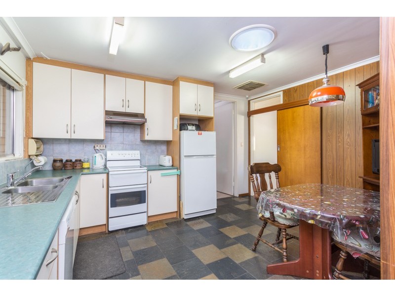 4 Clarence Drive, Athelstone SA 5076