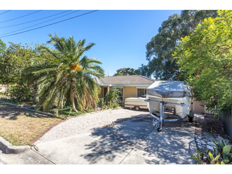 4 Clarence Drive, Athelstone SA 5076