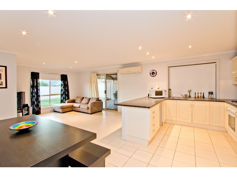 34 Castle Drive, Burton SA 5110