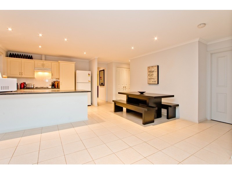 34 Castle Drive, Burton SA 5110