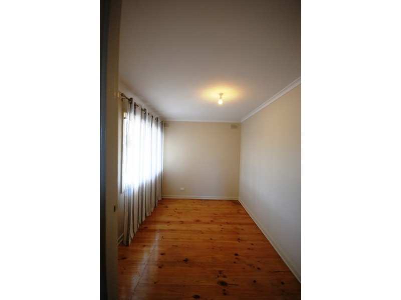 2 Mary Avenue, Gilles Plains SA 5086