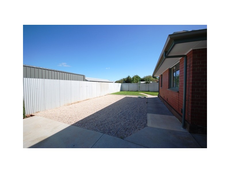 2 Mary Avenue, Gilles Plains SA 5086