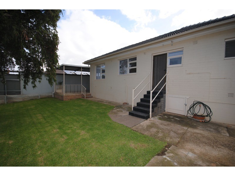 1116 North East Road, St Agnes SA 5097