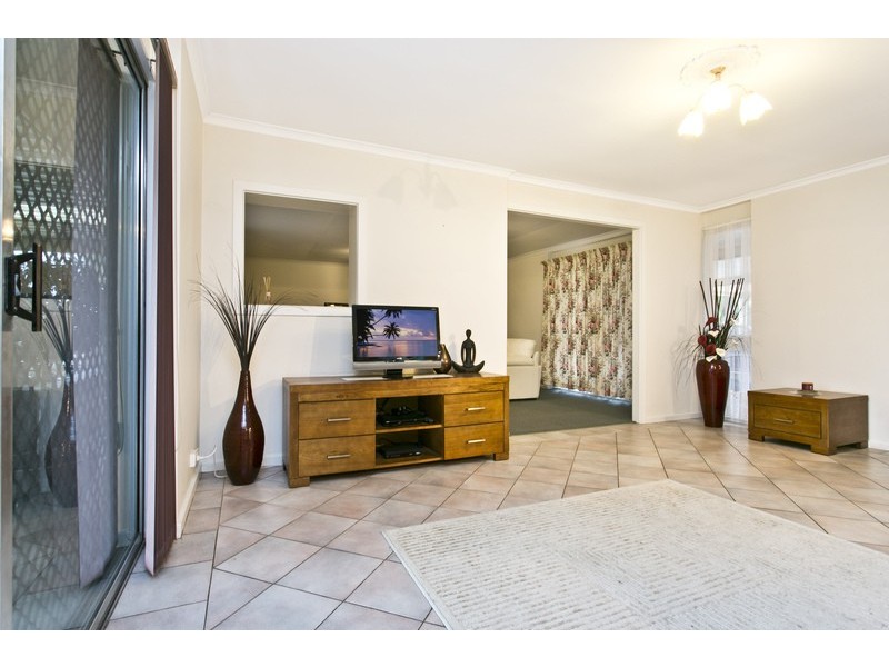 83 Casuarina Ave, Surrey Downs SA 5126