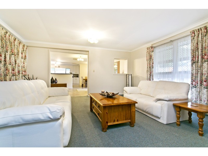 83 Casuarina Ave, Surrey Downs SA 5126