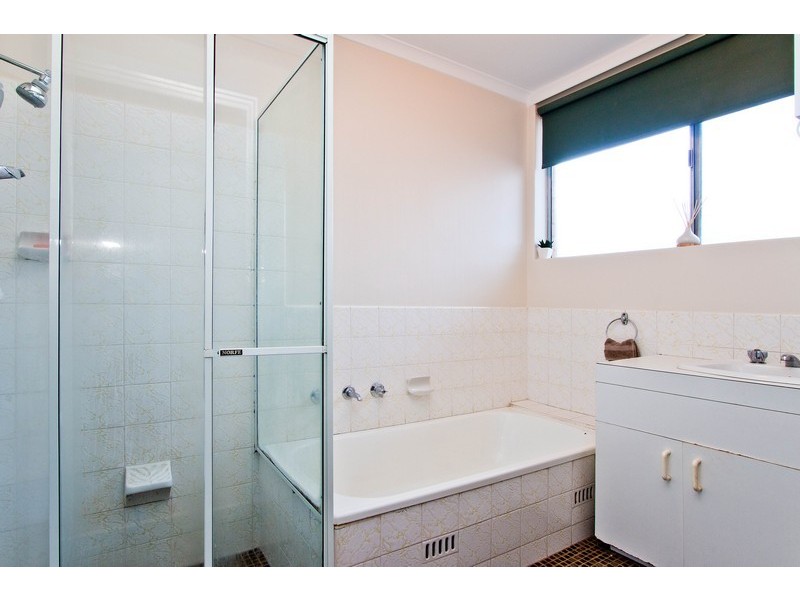 4 Penrith Street, Redwood Park SA 5097
