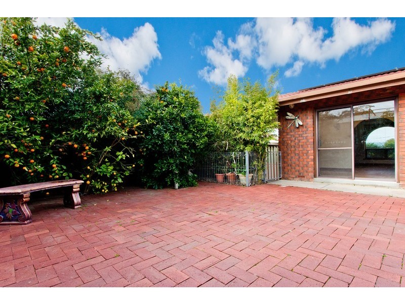 2 Darling Street, Valley View SA 5093