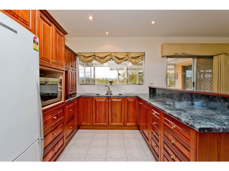 68 Knightsbridge Avenue, Valley View SA 5093