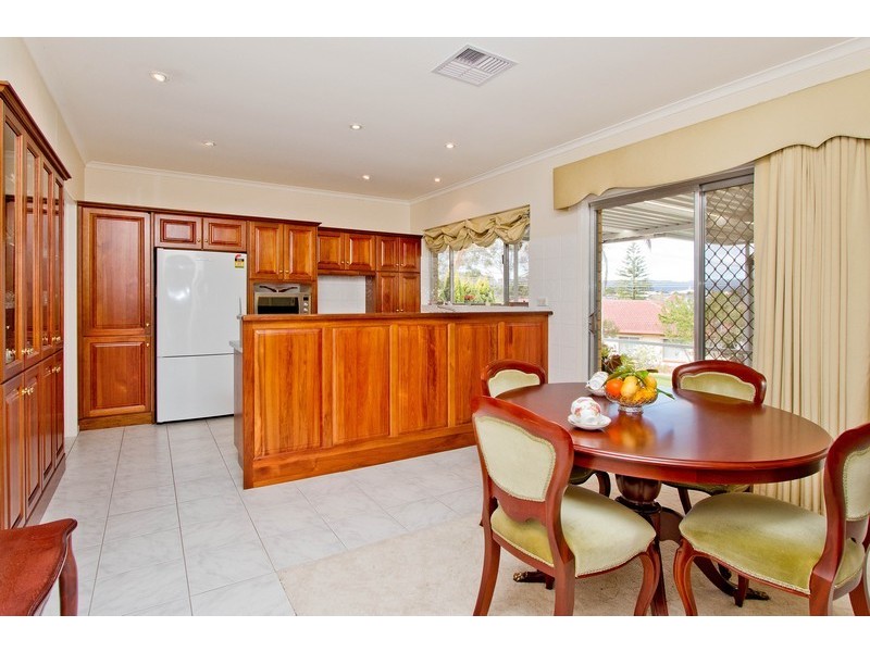 68 Knightsbridge Avenue, Valley View SA 5093
