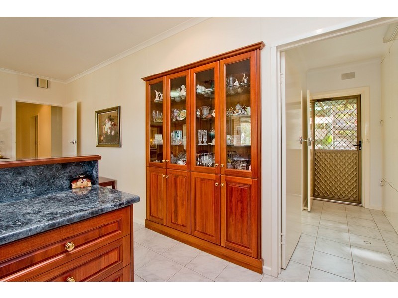 68 Knightsbridge Avenue, Valley View SA 5093