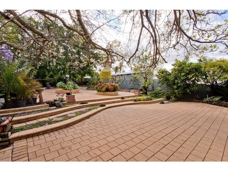 68 Knightsbridge Avenue, Valley View SA 5093