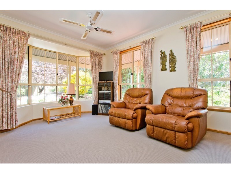 16 Halcyon Avenue, Greenwith SA 5125