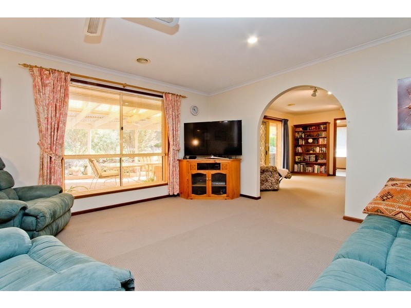 16 Halcyon Avenue, Greenwith SA 5125