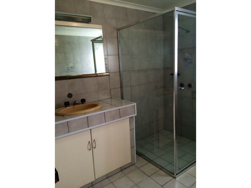 18A Hodge Rd, Para Hills SA 5096