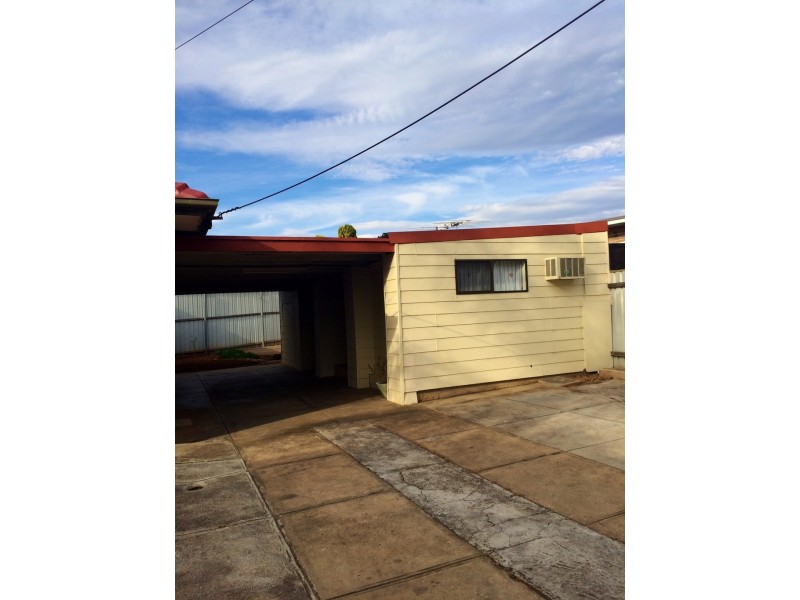 18A Hodge Rd, Para Hills SA 5096