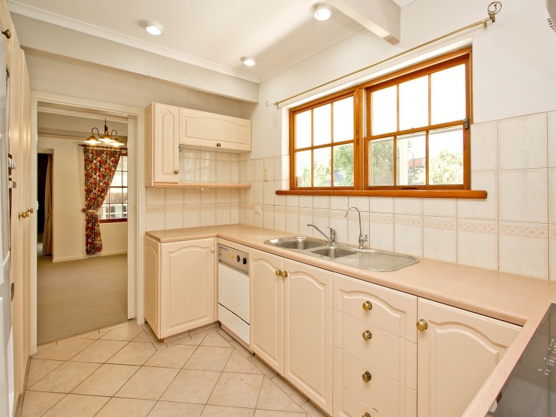 5 Hogan Street, Fairview Park SA 5126