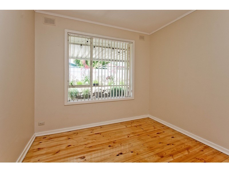 15 Cremin Street, Fairview Park SA 5126