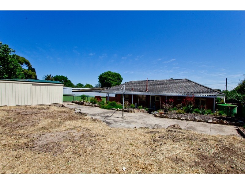 15 Cremin Street, Fairview Park SA 5126