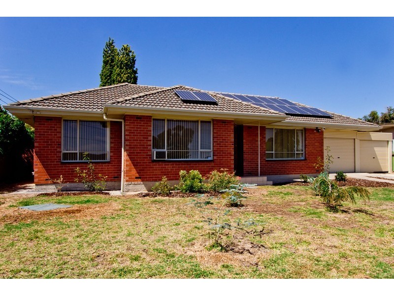 15 Cremin Street, Fairview Park SA 5126