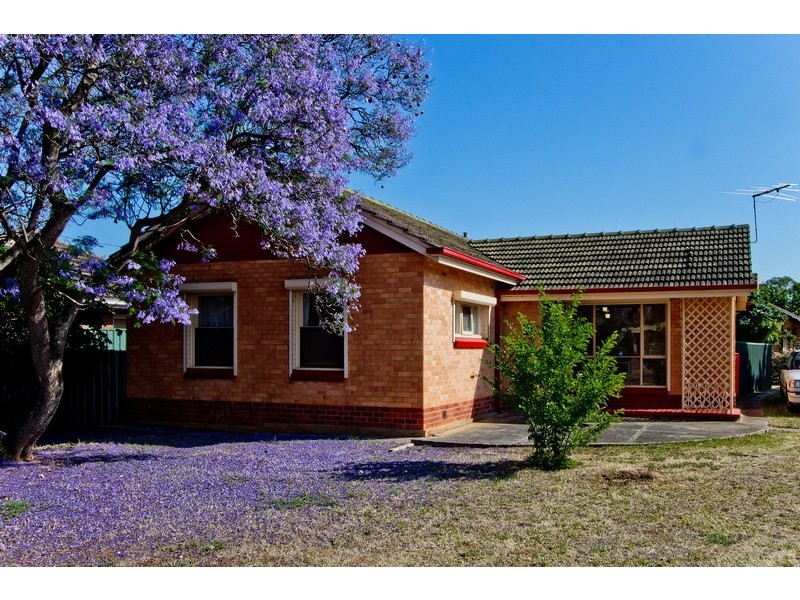 14 Clapton Street, Elizabeth Vale SA 5112