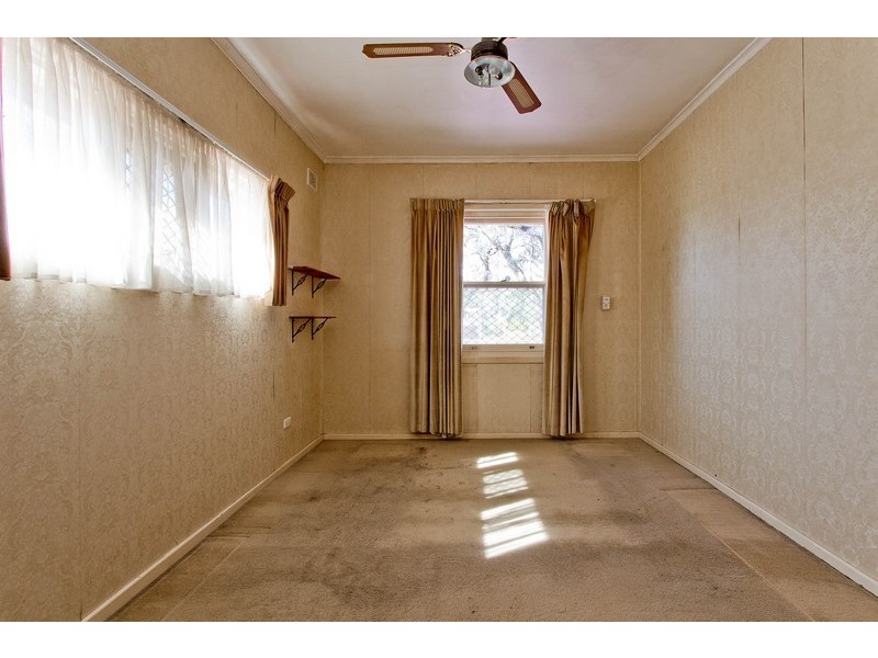 14 Clapton Street, Elizabeth Vale SA 5112