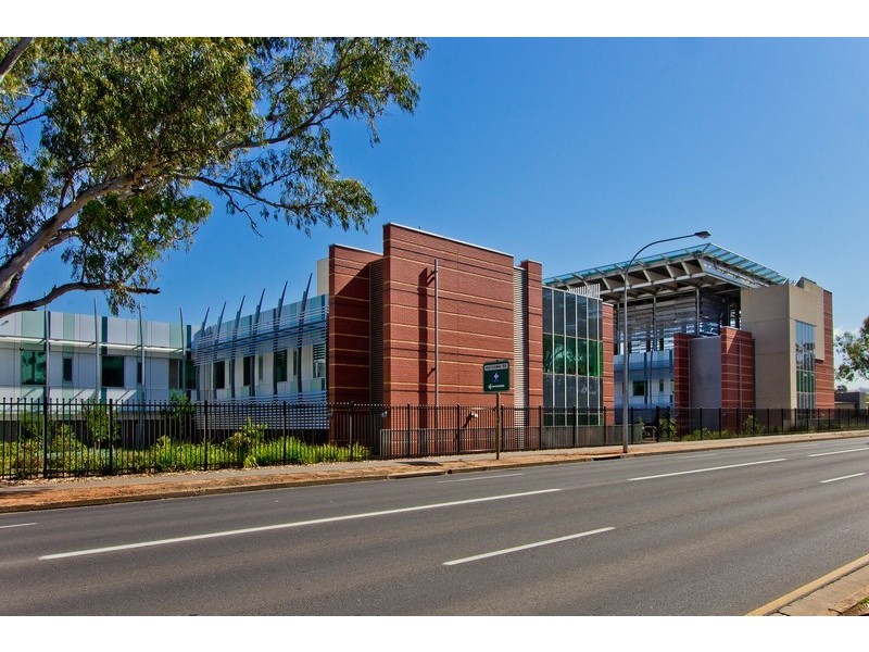 14 Clapton Street, Elizabeth Vale SA 5112