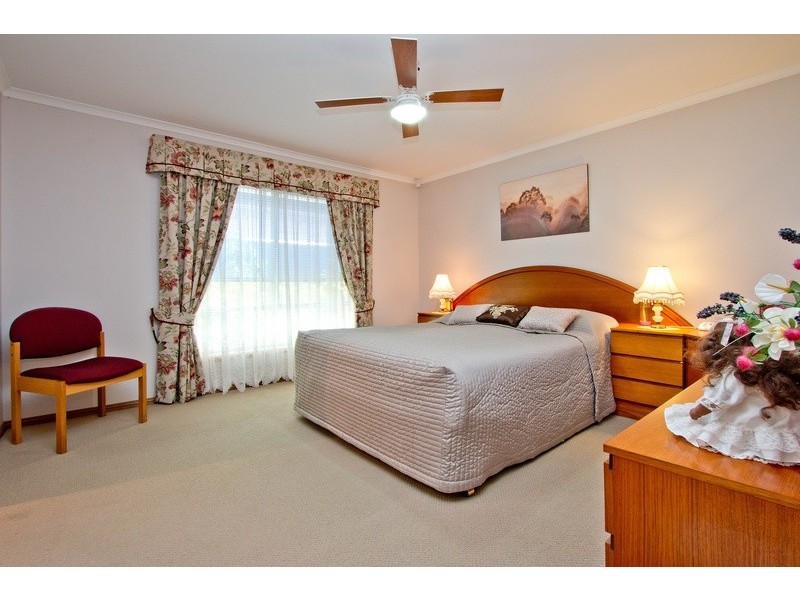 7 Mueller Drive, Evanston Park SA 5116