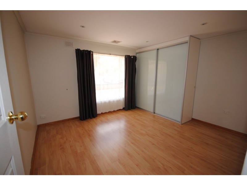 5 Landal Blvd., Redwood Park SA 5097