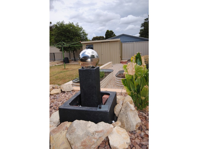 5 Landal Blvd., Redwood Park SA 5097