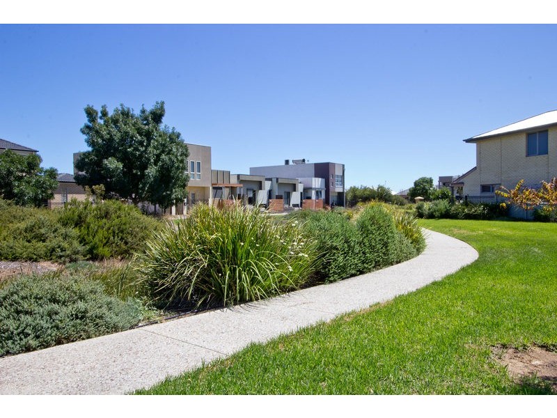 66 Hindmarsh Circuit, Mawson Lakes SA 5095