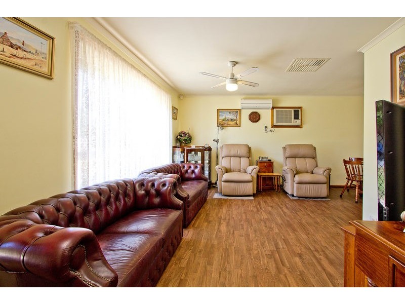 24 Bywaters Avenue, Willaston SA 5118