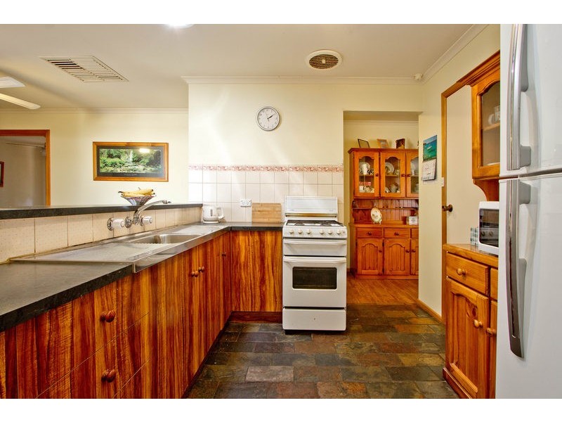 24 Bywaters Avenue, Willaston SA 5118