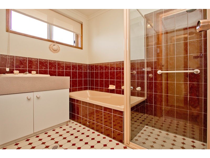 24 Bywaters Avenue, Willaston SA 5118