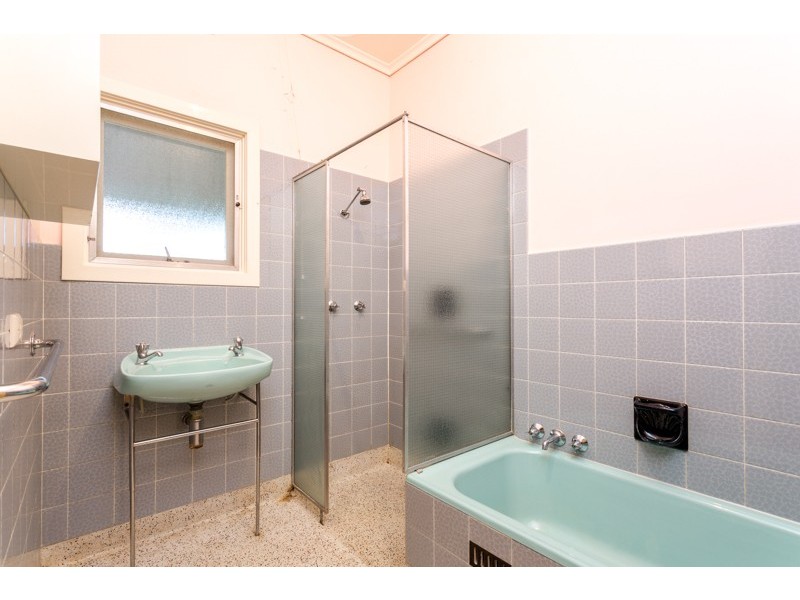 1 Jury Avenue, Rostrevor SA 5073