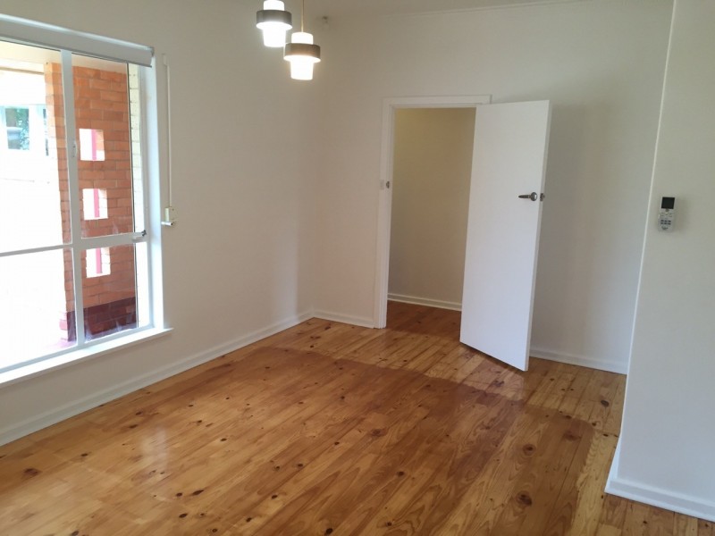 14 Clapton Street, Elizabeth Vale SA 5112