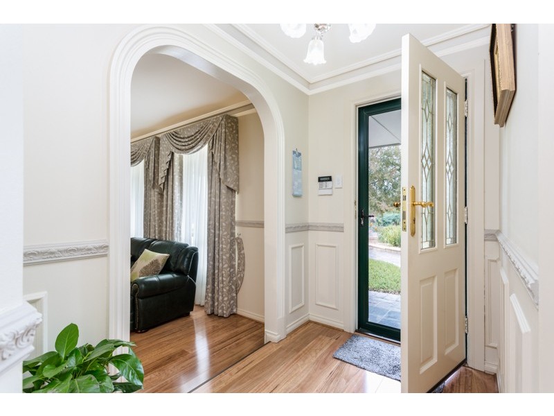 7 Pineridge Court, Golden Grove SA 5125