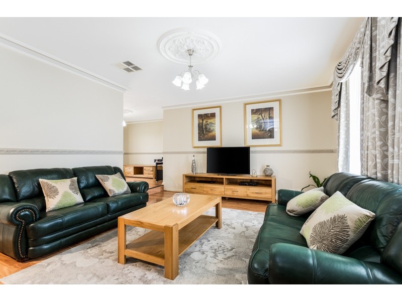 7 Pineridge Court, Golden Grove SA 5125