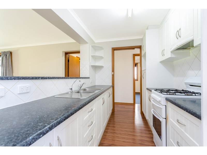 2 Minerva Crescent, Modbury Heights SA 5092