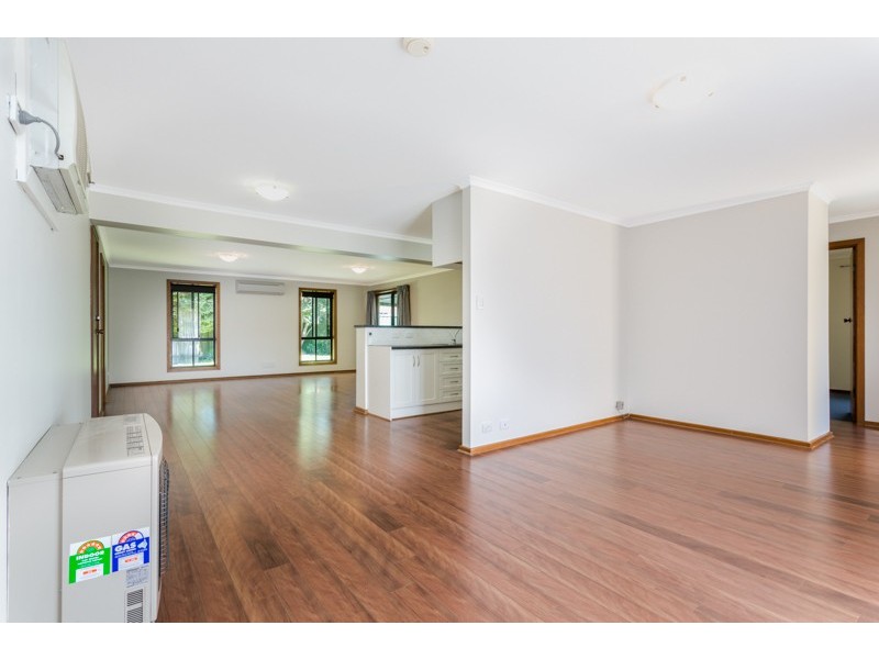 2 Minerva Crescent, Modbury Heights SA 5092