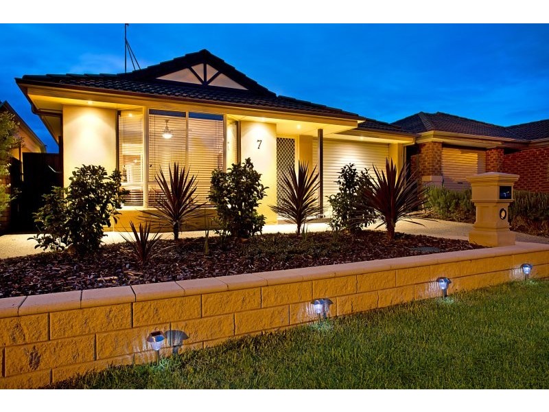 7 Oxburgh Street, Oakden SA 5086