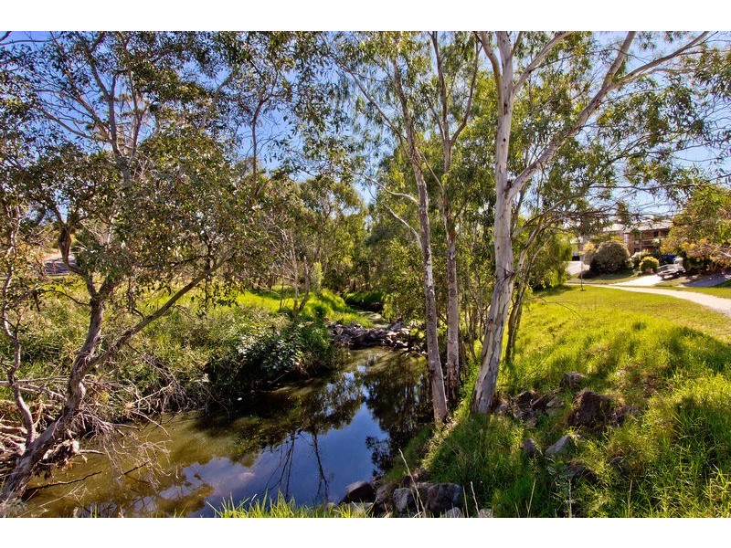 124 Brougham Drive, Valley View SA 5093