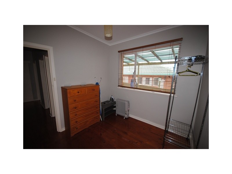 18 Fairway Street, Para Hills SA 5096