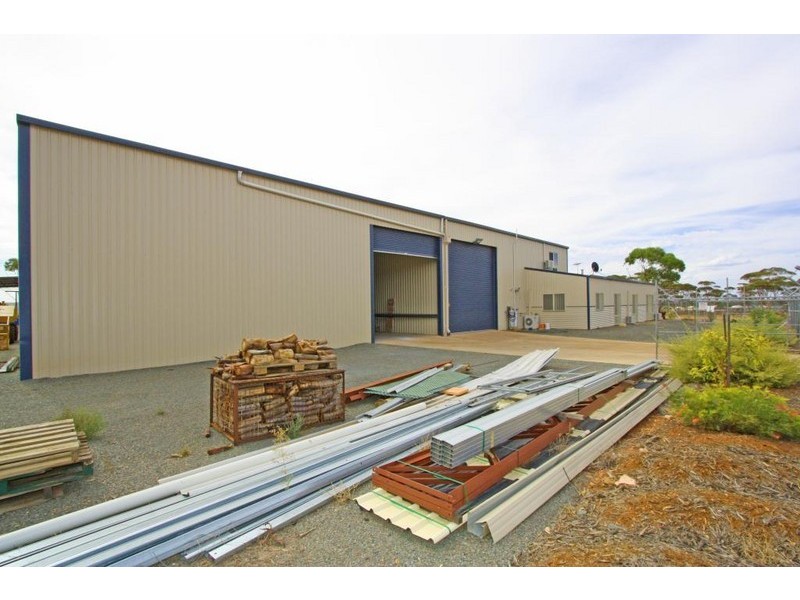 51 Carnegie St, West Kalgoorlie WA 6430