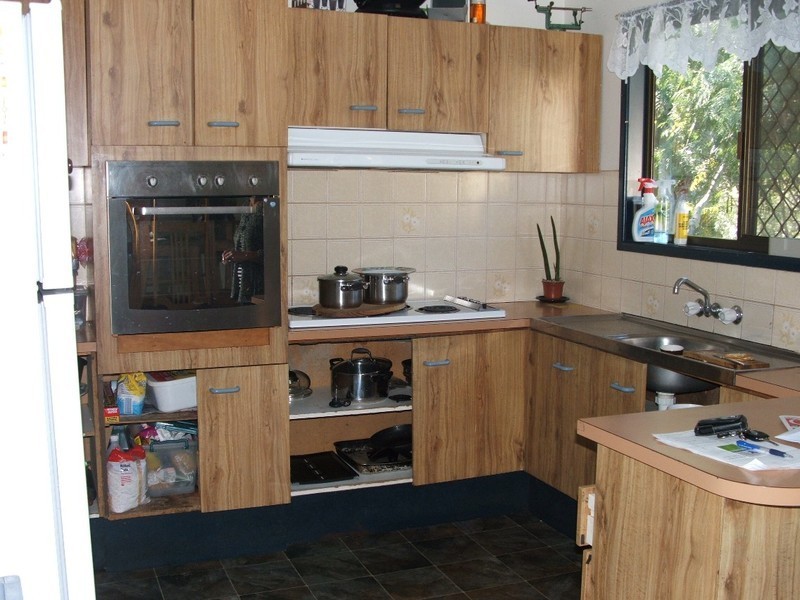 18 James Street, Bundamba QLD 4304
