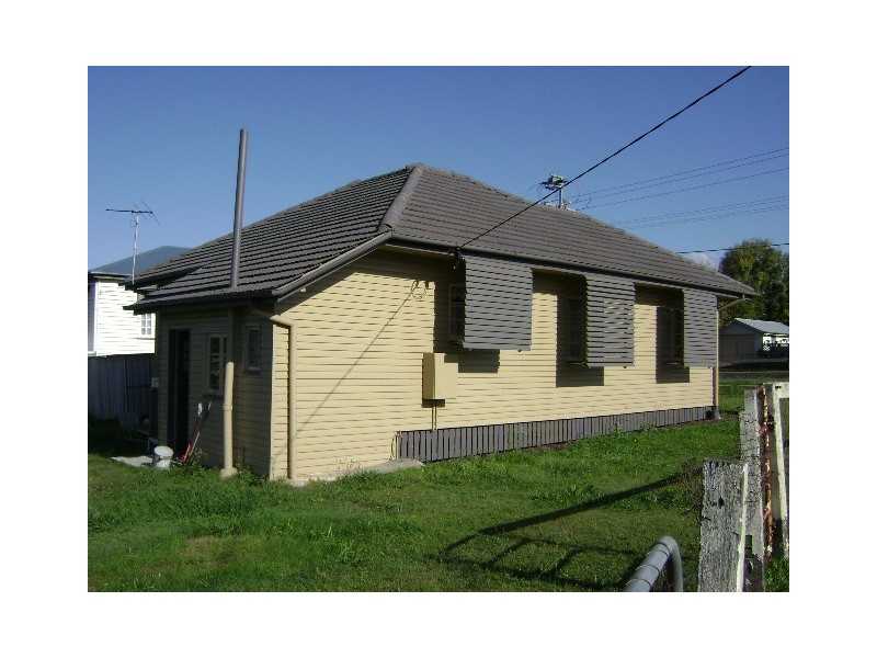 Booval QLD 4304