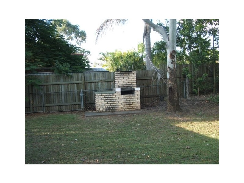 2/5 Duce Street, Bundamba QLD 4304