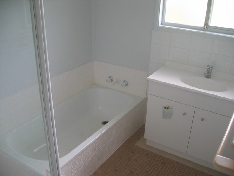 16 Bremer Parade, Basin Pocket QLD 4305