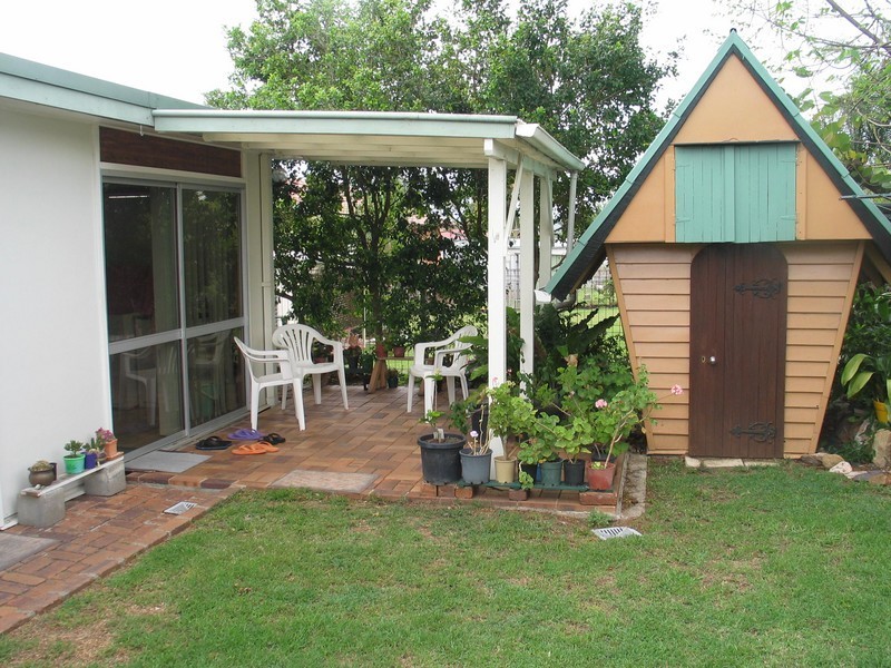 14 Blaxland Street, Eastern Heights QLD 4305