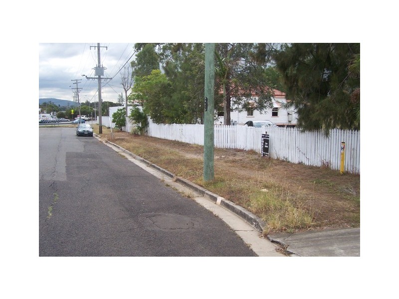 Dinmore QLD 4303